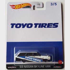 HW Premium - 1969 Nissan Skyline Van