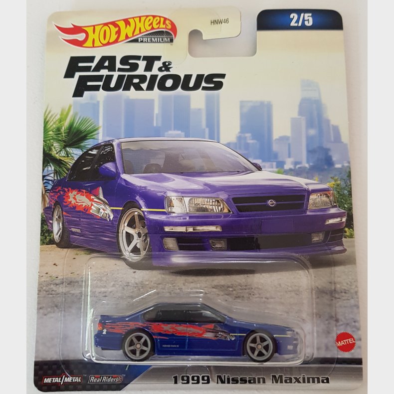 HW Premium - 1999 Nissan Maxima