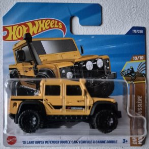 Hot Wheels - 2015 Land Rover Defender Double Cab