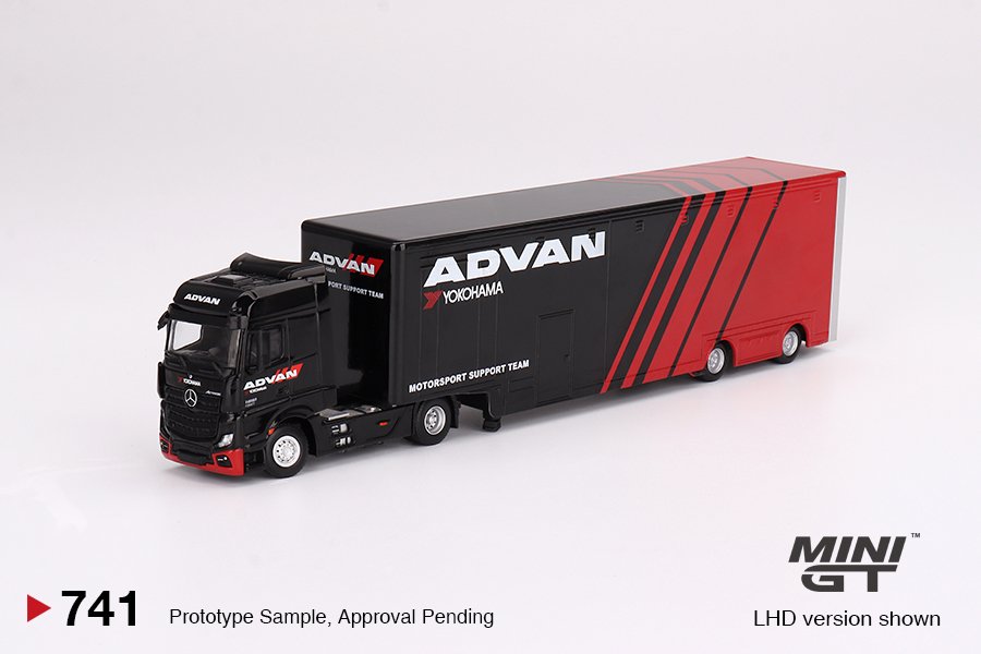ミニカー MINI GT Mercedes-Benz Actros 1/64 Mini GT - Mercedes-Benz Actros Racing Transporter
