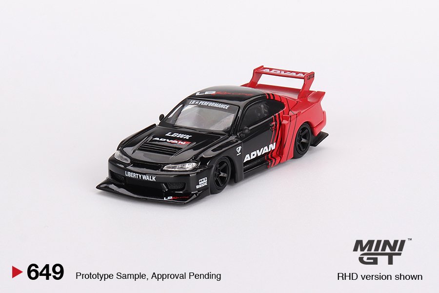 Mini GT - 1999 Nissan Silvia (S15), ADVAN Livery