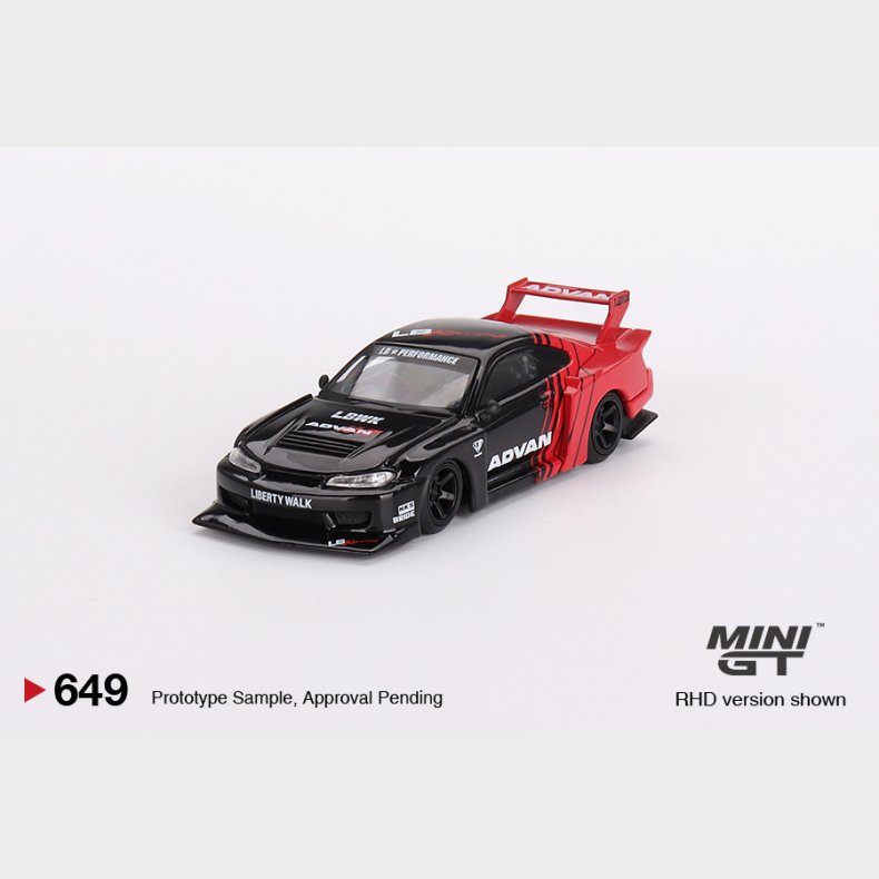 Mini GT - 1999 Nissan Silvia (S15), ADVAN Livery