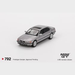 Mini GT - 2000 BMW E38 750 IL [Pre-order]