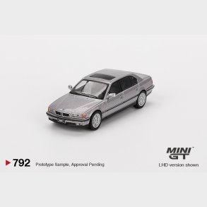 Mini GT - 2000 BMW E38 750 IL [Pre-order]