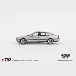 Mini GT - 2000 BMW E38 750 IL [Pre-order]