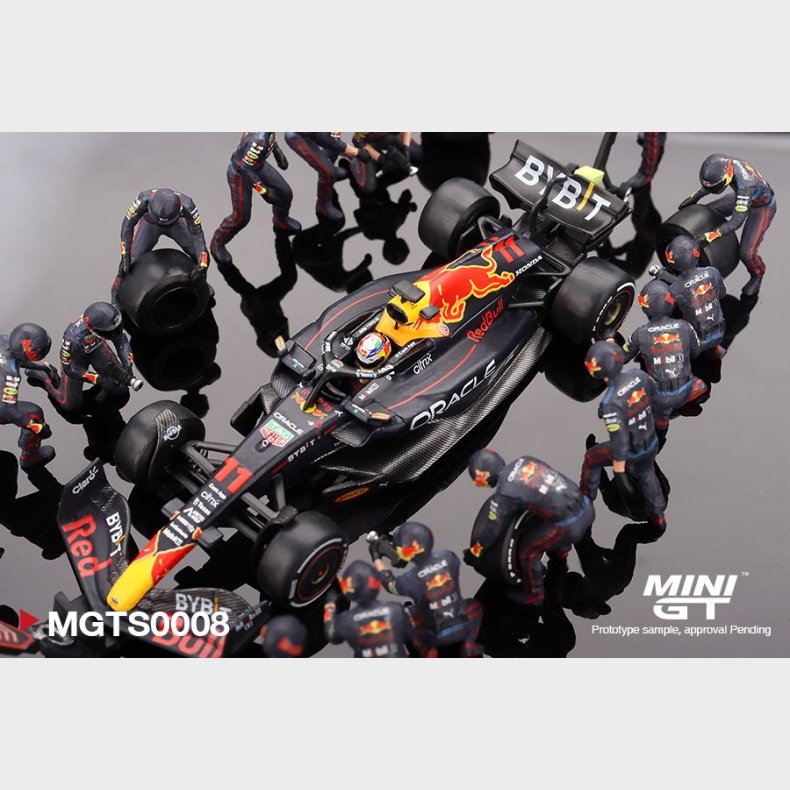Mini GT - Red Bull Racing, S.Prez with pit crew