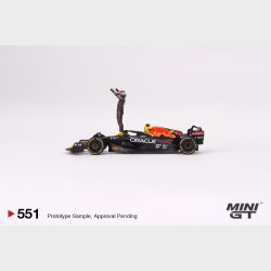 Mini GT - 2022 Red Bull Racing RB18, #11 Sergio Perez